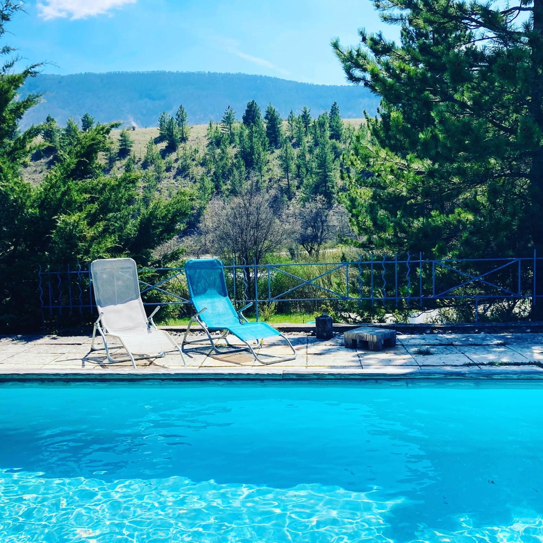 Le Moulin De La Viorne, Gite Avec Piscine Au Coeur De La Nature En Haute-Provence Les Omergues Bagian luar foto